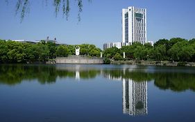 Ningbo Fortune Bond Hotel